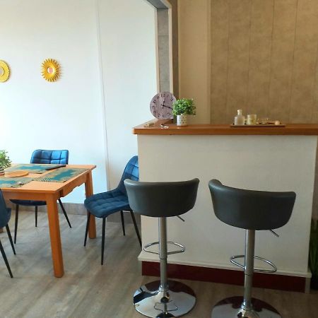 La Tour De Beurre- Appartement Lumineux Et Spacieux 博格斯 外观 照片